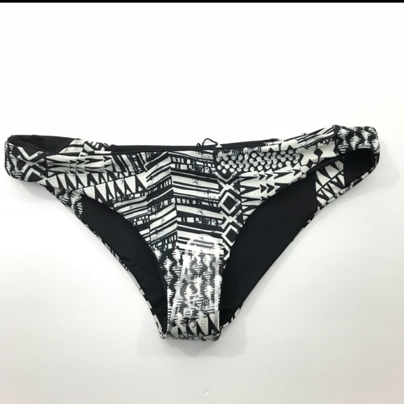 L*space 🏊‍♂️👙bottoms reversible Xsmall - Picture 2 of 5